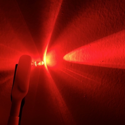 Traffic Red Color 620nm 45deg 12000mcd Gold Wire Round com Flange 5mm LED para Outdoor